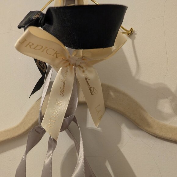 Designer Ribbons - Picture 11 of 12